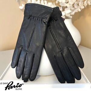 NWT Leather Gloves with Seam and Wrist Detailing